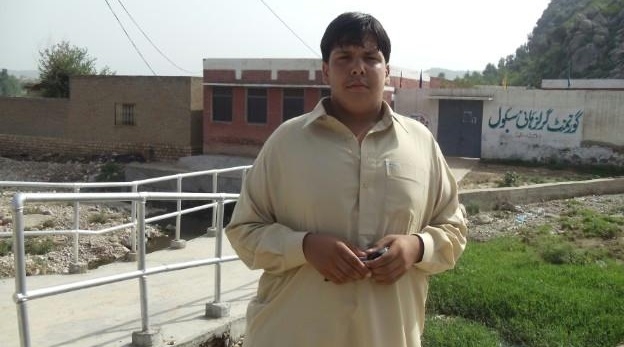 طفل باكستاني يضحي بحياته ليمنع تفجير مدرسته