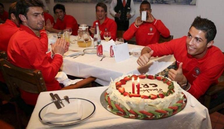 رونالدو يحتفل بعيد ميلاده اليوم الـ 29 بمواجهة أتليتيكو مدريد
