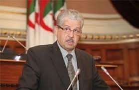 رئيس الوزراء الجزائري لا يجيد نطق اللغة العربية