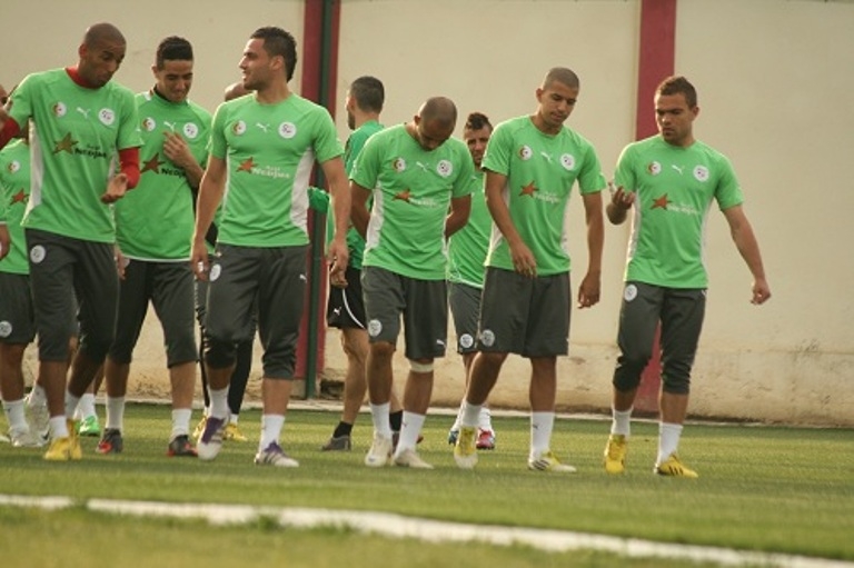 7 لاعبين محترفين يصلون للجزائر للالتحاق  بتربص الخضر