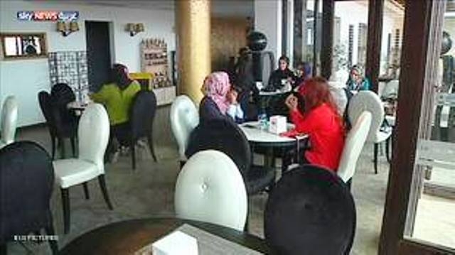 أول مقهى للنساء فقط في ليبيا