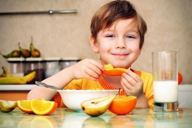 اطعمة بديلة عن اللبن تعزز طفلك بالكالسيوم وتقوي مناعته