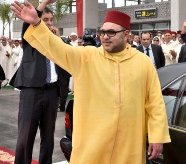 العاهل المغربي  يدشن المطار الجديد لبني ملال