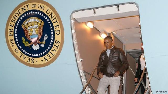 باراك أوباما يغادر أفغانستان بعد زيارة دامت الأربع ساعات