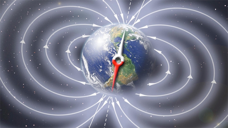 قوة الحقل المغناطسي للأرض على صد الإشعاعات آخذة بالانخفاض