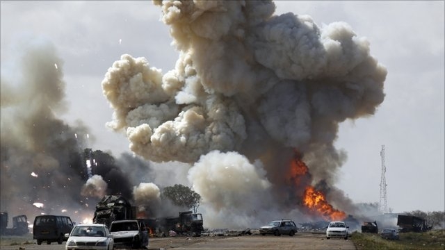 ليبيا: سلاح الجو يقصف مواقع للإسلاميين في بنغازي ودرنة