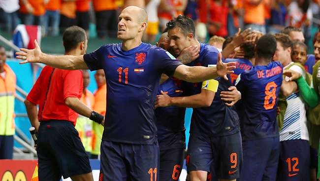 هولندا تسحق اسبانيا بخماسية قاسية