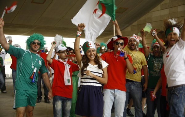 أمل بوشوشة سعيدة بالمنتخب الجزائري وأعمالها الدرامية