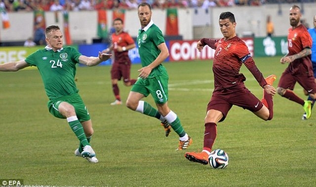 رونالدو يتألق في مباراة البرتغال وايرلندا