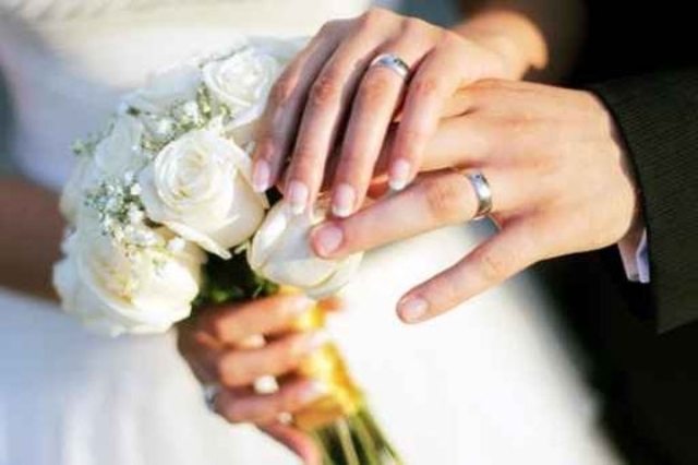 فرض ضريبة على الزواج في تونس يثير جدلا واسعا