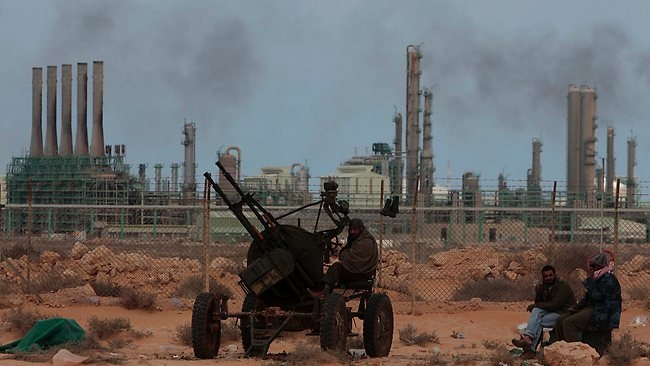 ليبيا مدعوة لحل مشكلاتها النفطية بسرعة
