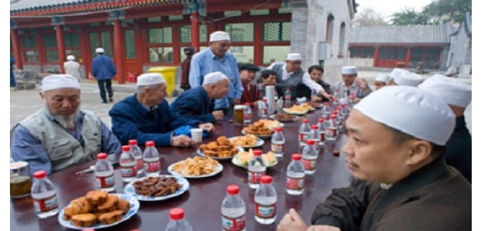 الصين تفرض قيودا على الصائمين في رمضان