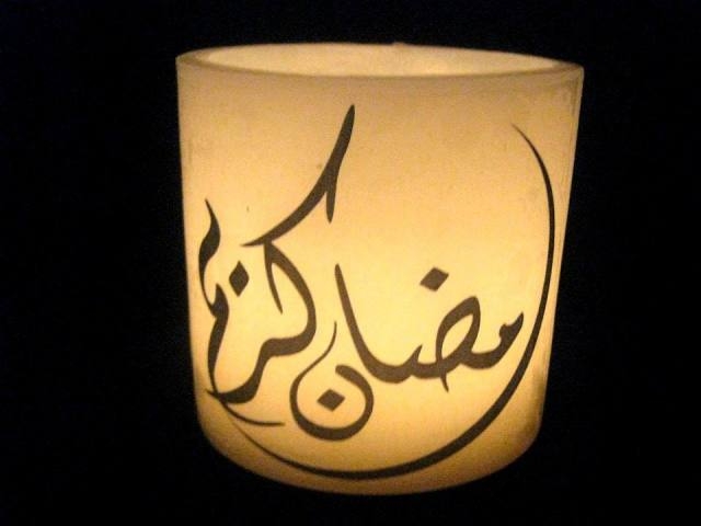 شموع رمضان لرسم لمسة روحية على ديكور المنزل