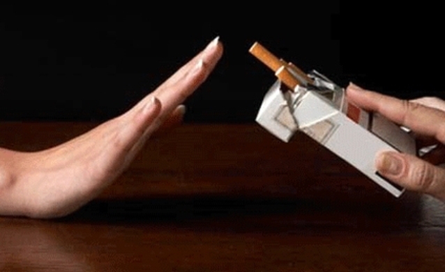 شركة أمريكية للرحلات السياحية تعلن حظرا على التدخين