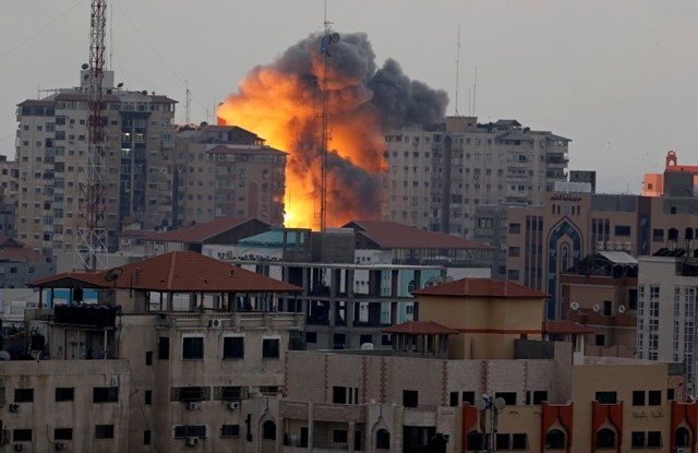 استمرار استهداف الجيش الإسرائيلي للمدنيين بغزة