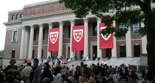 هارفارد ما تزال متربعة على عرش ترتيب الجامعات في العالم