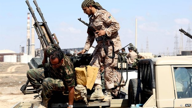 هل تسعى الميليشيات الإسلامية لحسم المعركة في ليبيا تحسبا لتدخل دولي؟