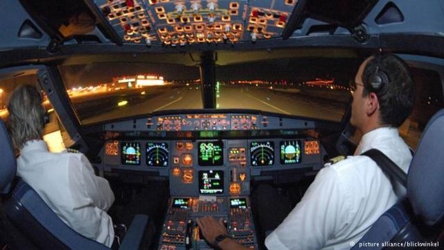 إيرباص تمنح ركابها زيارة افتراضية لقمرة القيادة