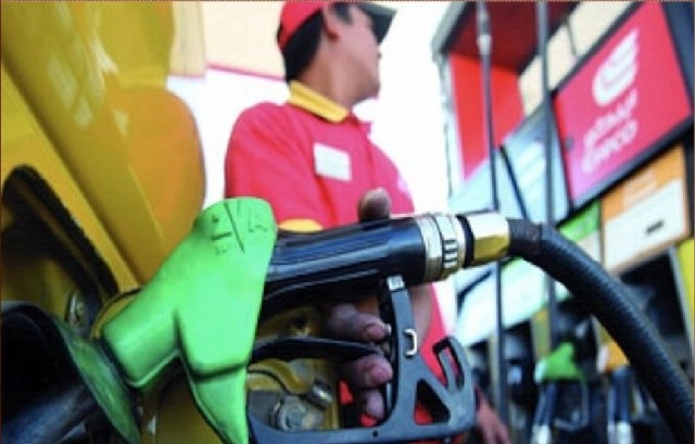 انخفاض أسعار البنزين في المغرب..واستقرار سعر الغازوال