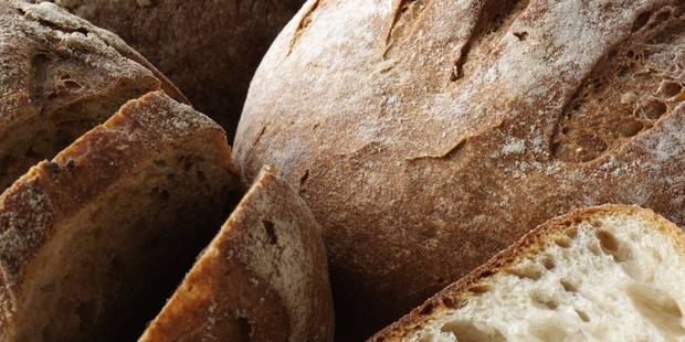 رئيس جمعية حماية المستهلك بالجزائر: استيراد 11حاوية من الخبز المجمد فضيحة من العيارالثقيل