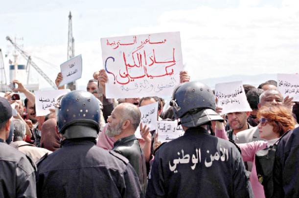 تعليمات إقصائية وتهديدات ومتابعات قضائية ضد النقابيين في الجزائر
