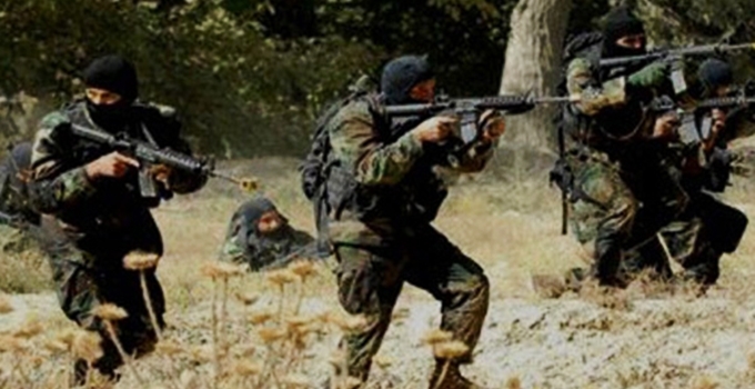 الجيش التونسي يقصف مخابئ مسلحين على الحدود مع الجزائر
