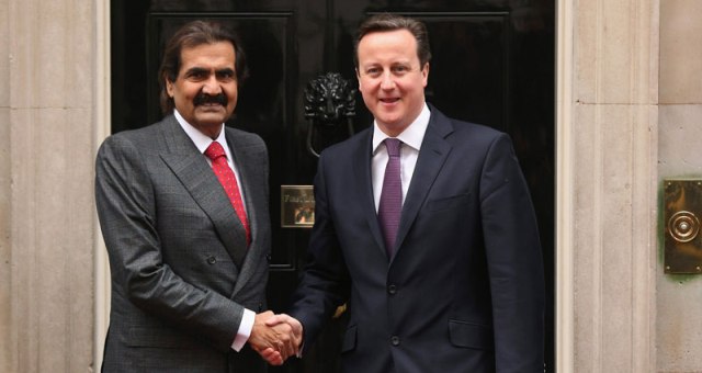 بريطانيا تريد من قطر وقف تمويل 