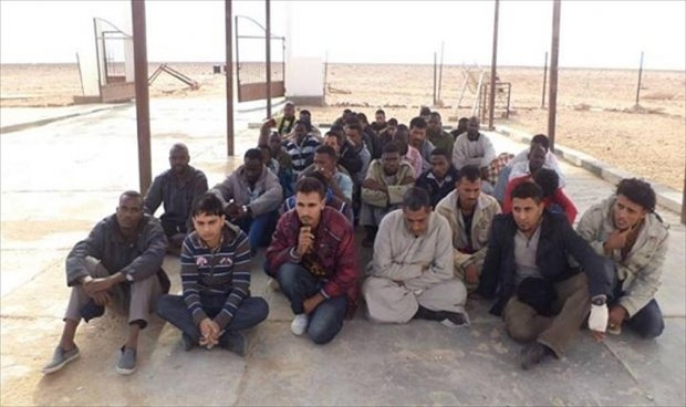 توقيف مهاجرين سريين حاولوا عبور الحدود المصرية الليبية