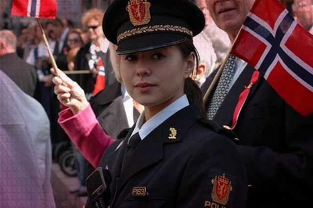 بالصور.. أجمل شرطيات في العالم