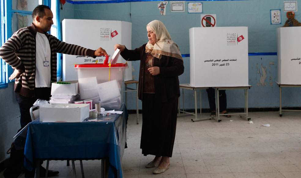 انتخابات تونس: 30 % نسبة الاقبال الى حدود الساعة 11 صباحا