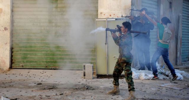 معارك طاحنة في بنغازي بين قوات حفتر والإسلاميين