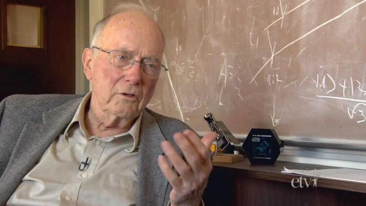 وفاة مخترع الليزر عن عمر 99 عاماً