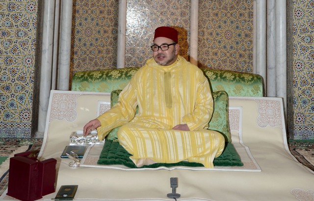 العاهل المغربي يترأس حفلا دينيا في الرباط إحياء لليلة المولد النبوي الشريف