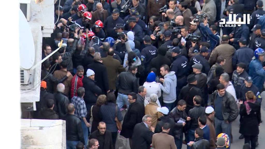 احتجاجات المعارضة بقلب الجزائر العاصمة