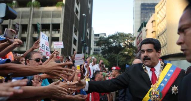 فنزويلا: جدل بعد طلب الرئيس تمتيعه بسلط أوسع