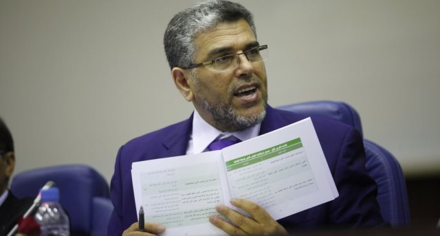وزير العدل المغربي ينفي ملكيته لأسهم في إحدى الصحف وتسريبه لوثائق قضائية