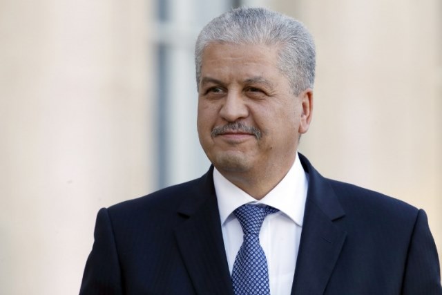 رؤساء الأندية يراسلون الوزير الأول الجزائري لأمر هام