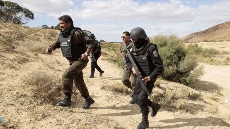 مقتل جندي تونسي في تبادل إطلاق نار مع عناصر مسلحة
