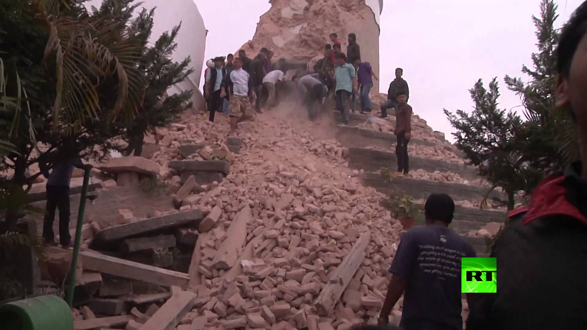 مشاهد م الزلزال الذي ضرب النيبال
