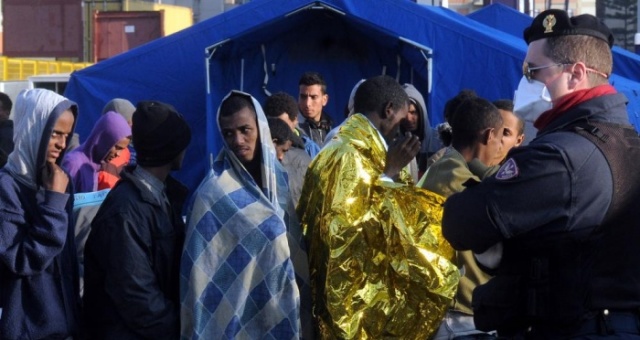 حديث عن غرق 400 مهاجر سري قادمين من ليبيا
