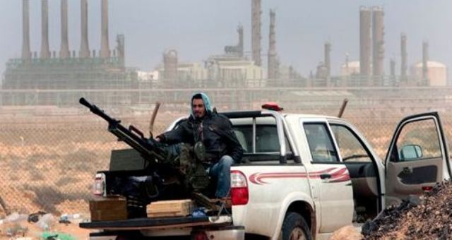 ليبيا: إغلاق حقول نفطية يزيد من تعطيل حركية الإنتاج
