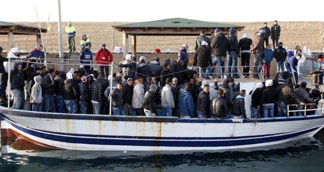 توقيف 16 مهاجرا جزائريا جنوب شرق إسبانيا