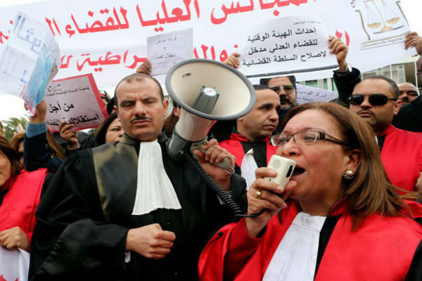 قضاة تونس يعارضون إحداث مجلس أعلى للقضاء