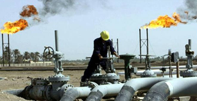 ناشطون يثيرون شكوكا حول صفقات النفط بتونس