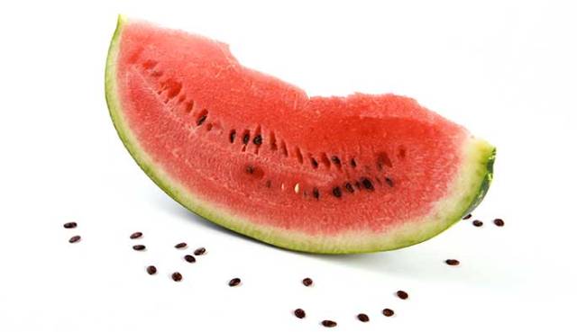 بذور البطيخ تقوي الذاكرة وتنظم السكر في الدم