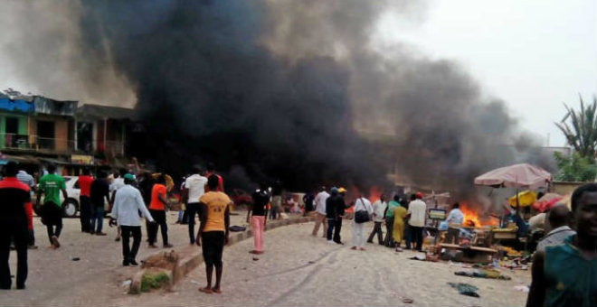 نيجيريا: مقتل 63 شخصا في انفجار قنابل بدائية
