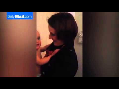 فيديو...ردة فعل طفل يشاهد أمه لأول مرة