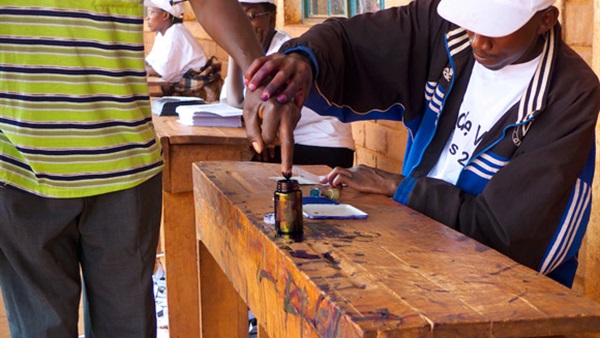 بوروندي تجري انتخاباتها على صفيح ساخن