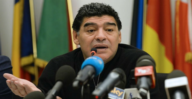 مارادونا يعلن ترشحه للانتخابات المقبلة للفيفا
