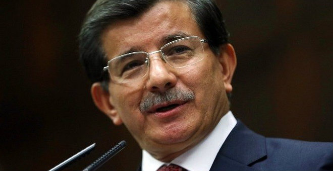 أوغلو: ننتظر رد فعل الغرب حيال حكم إعدام مرسي